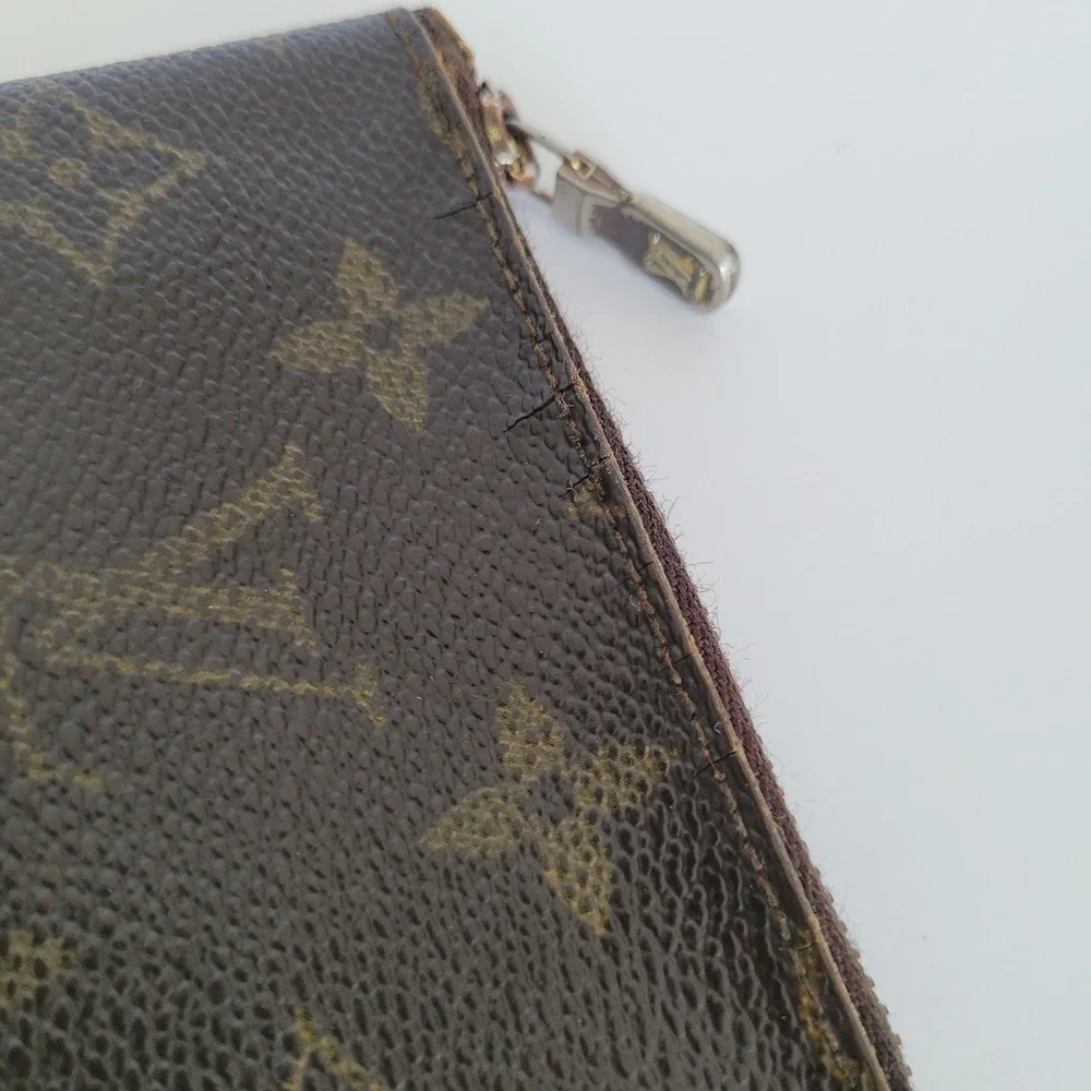 Louis Vuitton Monogram Pochette Cles Key Pouch Brown Canvas Coin Purse Zippy